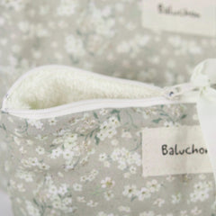 Petite trousse fleurs fond sauge