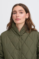 Manteau court matelassé IhHansa