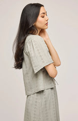 Haut à œillets Jessa