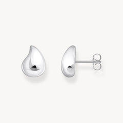 Petits clous d'oreilles en argent de forme organique