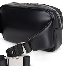 Le Hazel - Sac banane puffy en cuir vegan