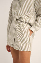 valley stripe short