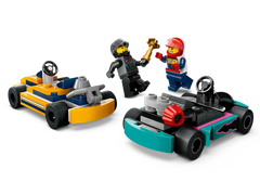 Karts et pilotes de course