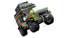 Le camion de montagne 4x4 tout-terrain