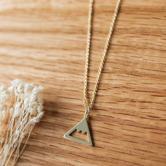 Glee mountain top necklace