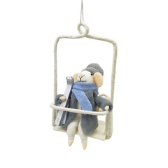 Souris dans la chaise de ski